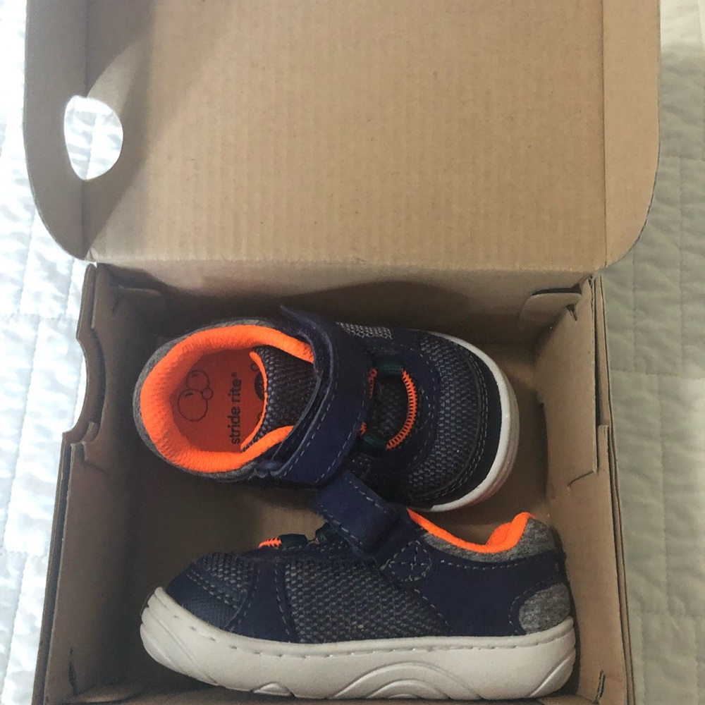 Stride Rite Baby Shoes Size 4